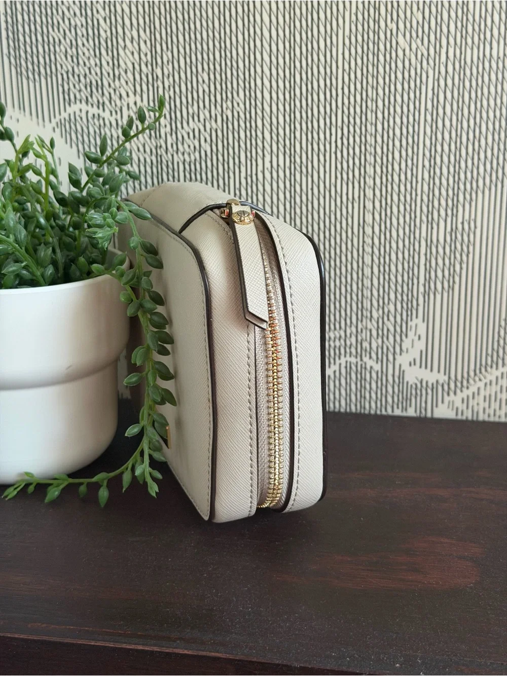 Henri Bendel West 57th Leather Travel Jewelry Case Box Organizer Ivory Black